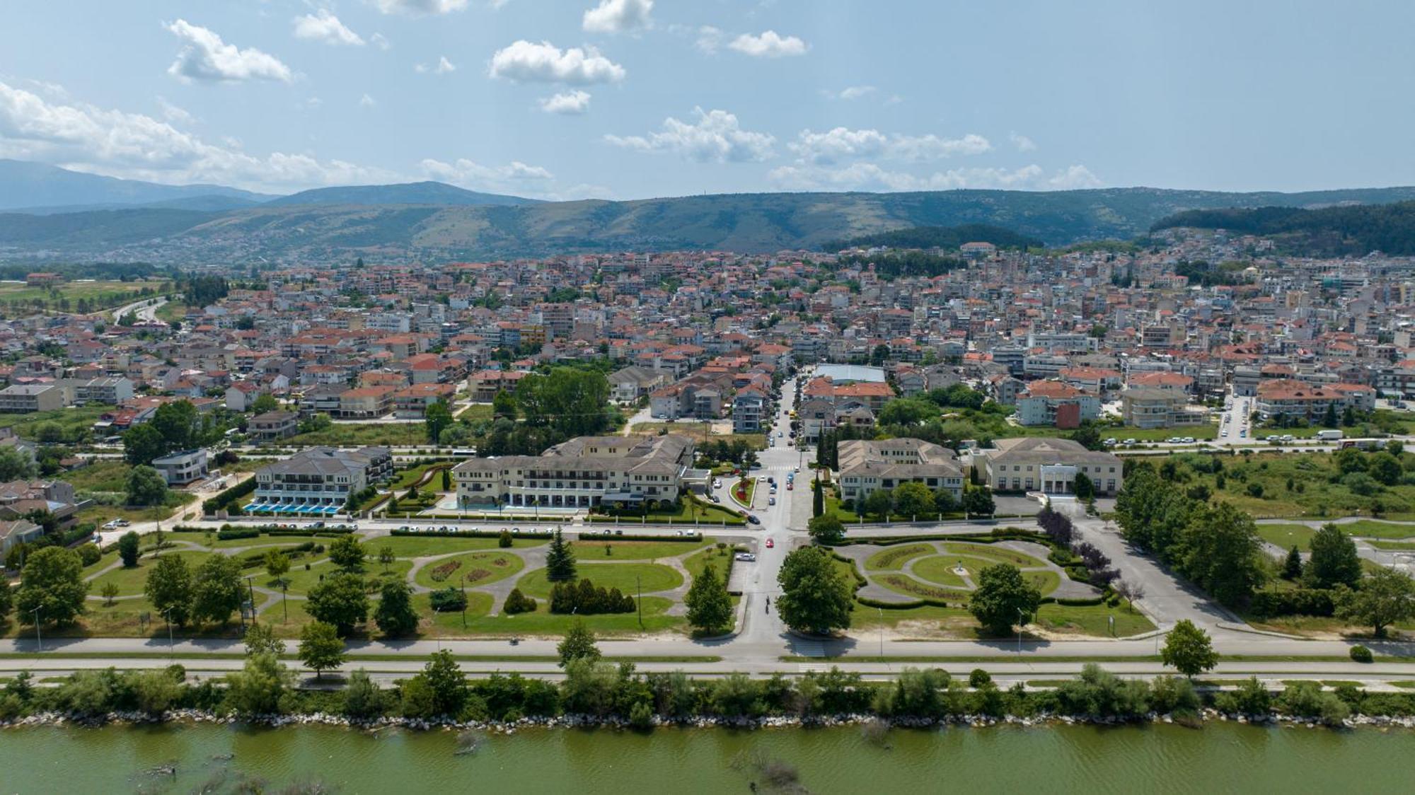 Hotel Du Lac Congress Center&Spa Ioannina Buitenkant foto Aerial view